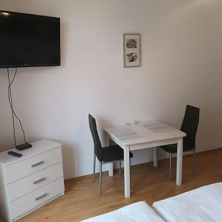 Apartamento Trzy Korony 1 *
